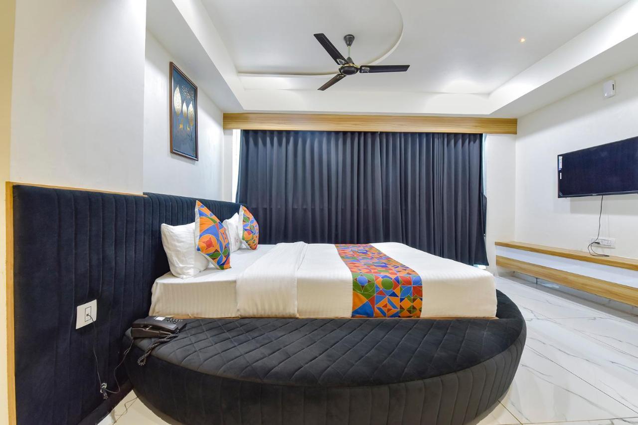 Fabhotel Bliss Ахмедабад Экстерьер фото