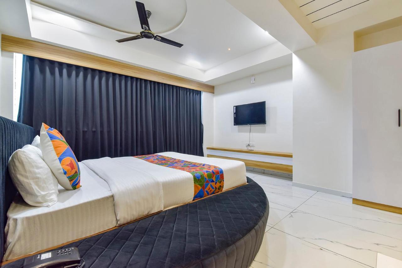 Fabhotel Bliss Ахмедабад Экстерьер фото
